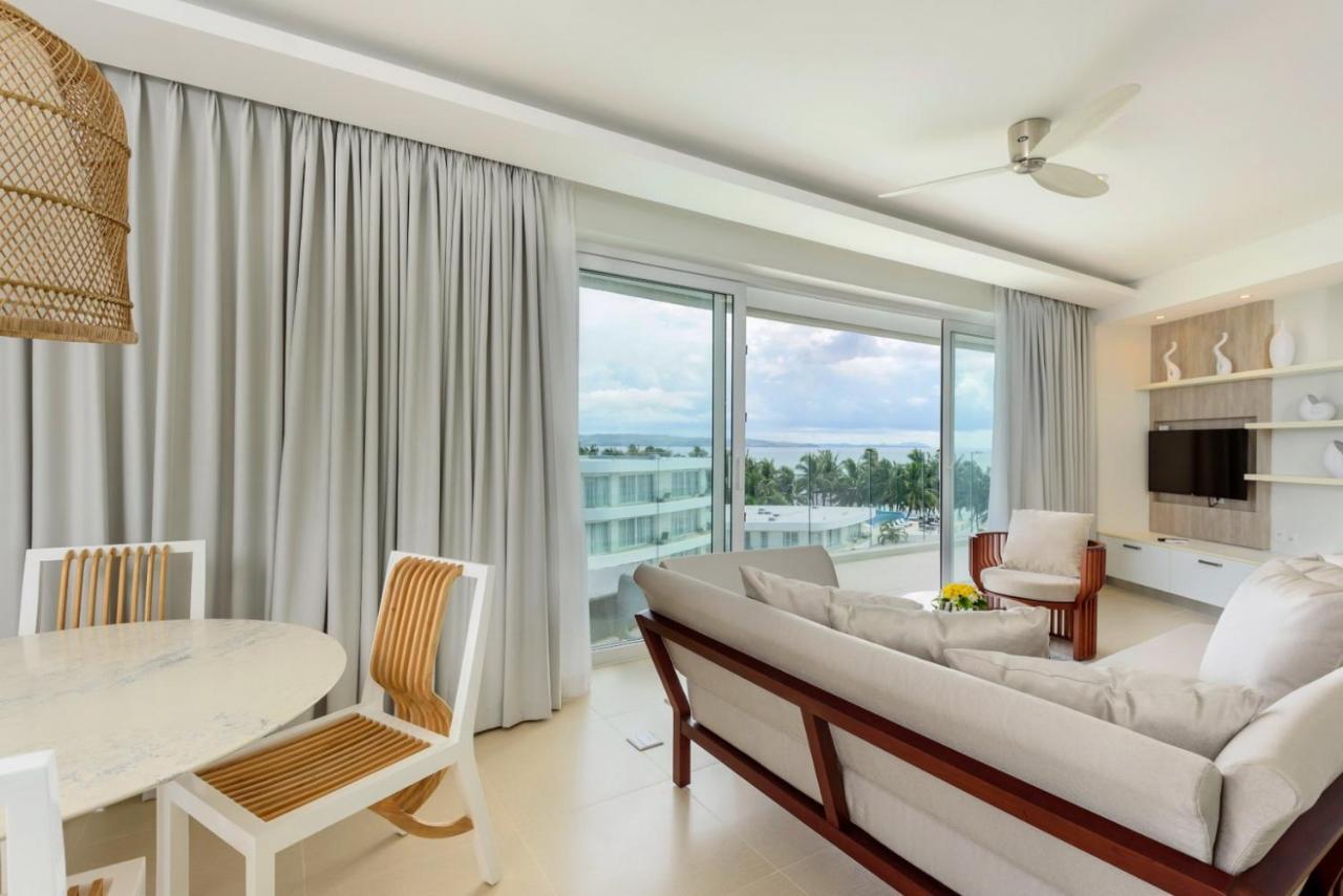 อควา โบราไกย์ Hotel Balabag  ภายนอก รูปภาพ Living room