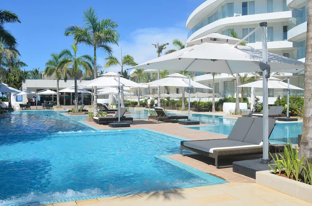 อควา โบราไกย์ Hotel Balabag  ภายนอก รูปภาพ The pool at the Sheraton Resort